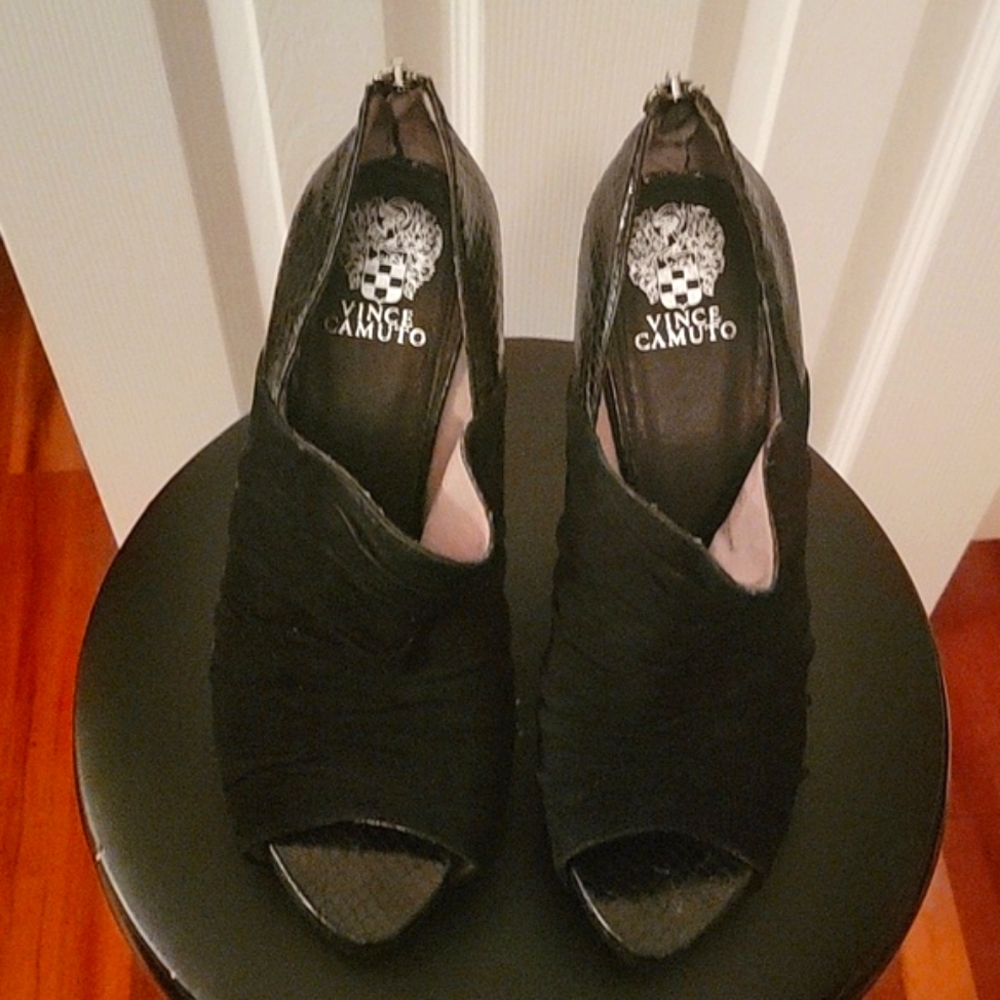 Open Toe Suede and Leather Bootie by Vince Camuto Size 10